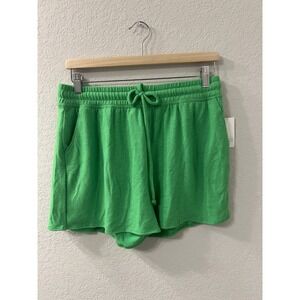 Beyond Yoga Women's Green Vacation Shorts Size M